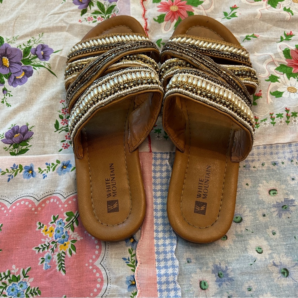 White Mountain Brown Sandals Boho-Chic Design